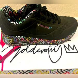 SKECHERS WOMENS UNO SNEAKER - BLACK